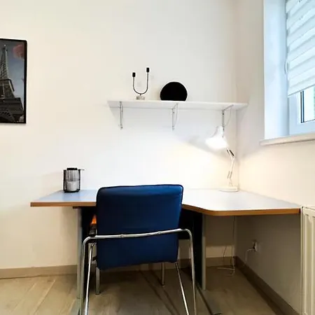 Modern Near The Park, Zoo, 2bd Kitchen Balcony Parking Lägenhet Wrocław
