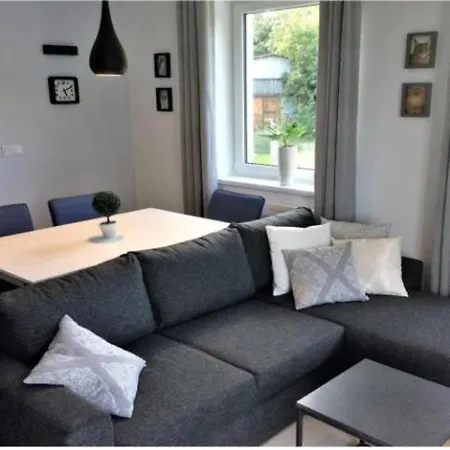 Modern Near The Park, Zoo, 2bd Kitchen Balcony Parking * Wrocław